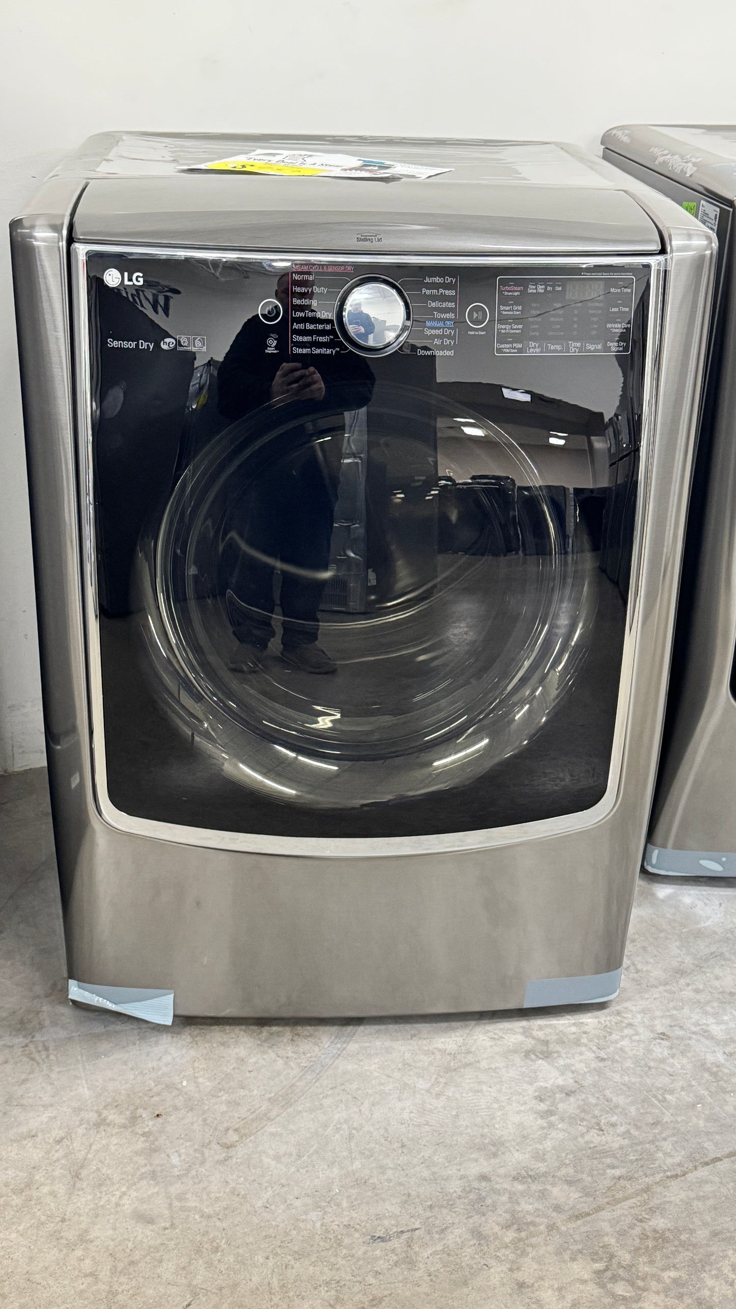 LG DLEX9000V 29 Inch Electric Smart Dryer with 9.0 cu. ft. Capacity, TurboSteam™, SteamSanitary™, FlowSense™, Smart ThinQ®, SmartDiagnosis™, 14 Dry Cycles, Anti-Bacterial, Wrinkle Care, and Sensor Dry