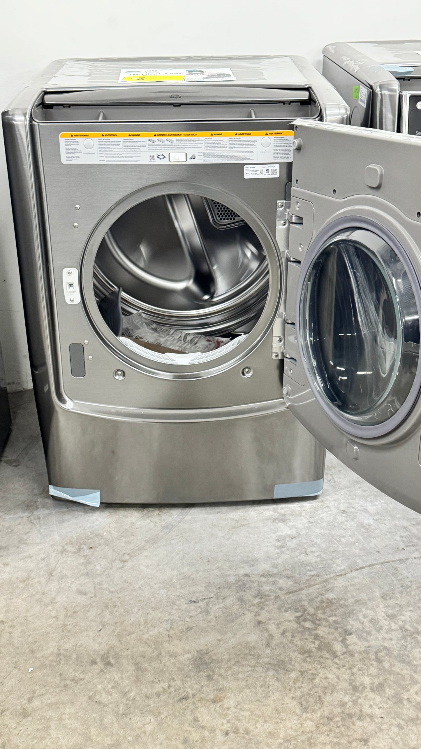 LG DLEX9000V 29 Inch Electric Smart Dryer with 9.0 cu. ft. Capacity, TurboSteam™, SteamSanitary™, FlowSense™, Smart ThinQ®, SmartDiagnosis™, 14 Dry Cycles, Anti-Bacterial, Wrinkle Care, and Sensor Dry