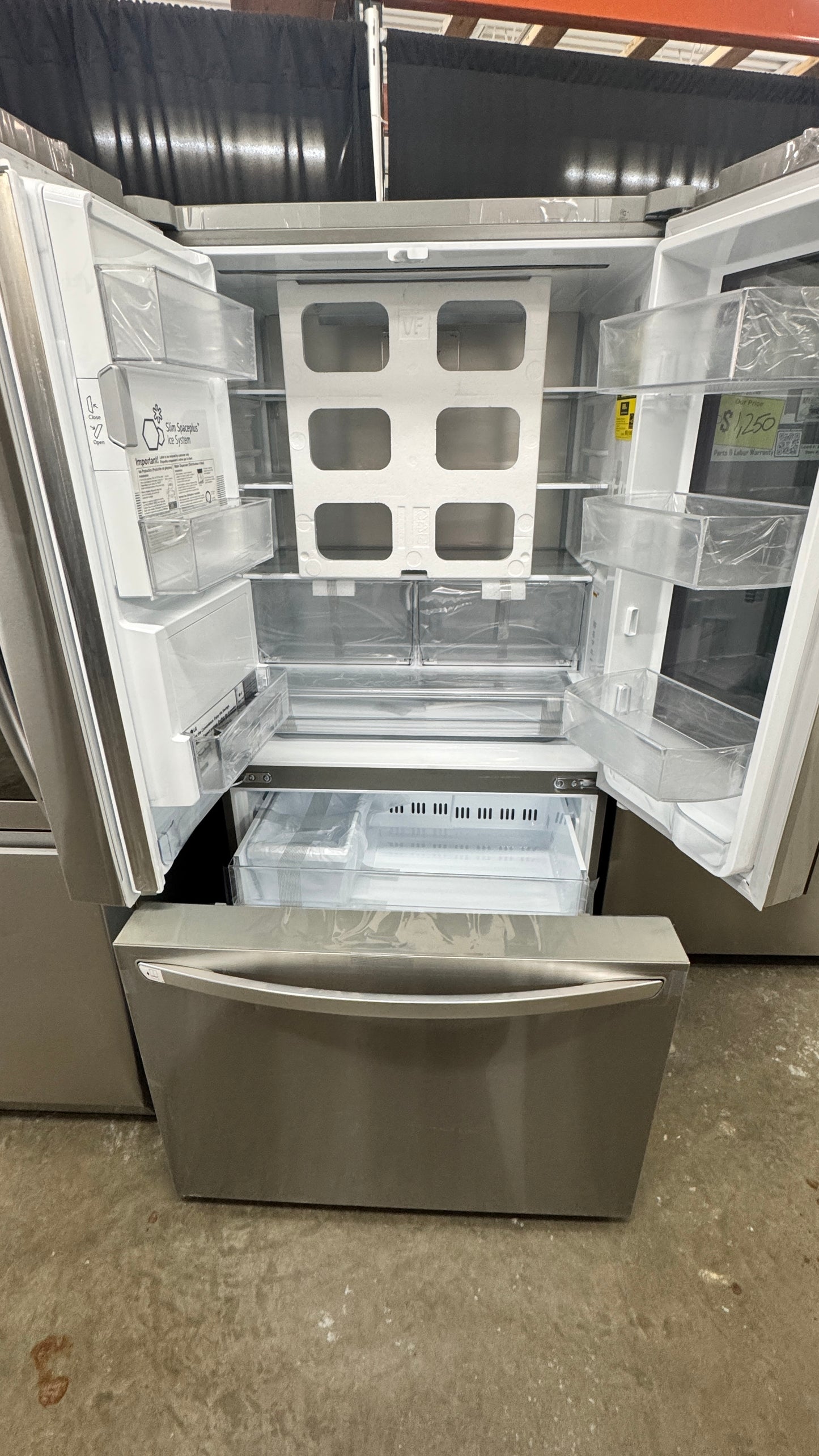 LG LRFOC2606S 26 cu. ft. Smart InstaView Counter-Depth MAX French Door Refrigerator