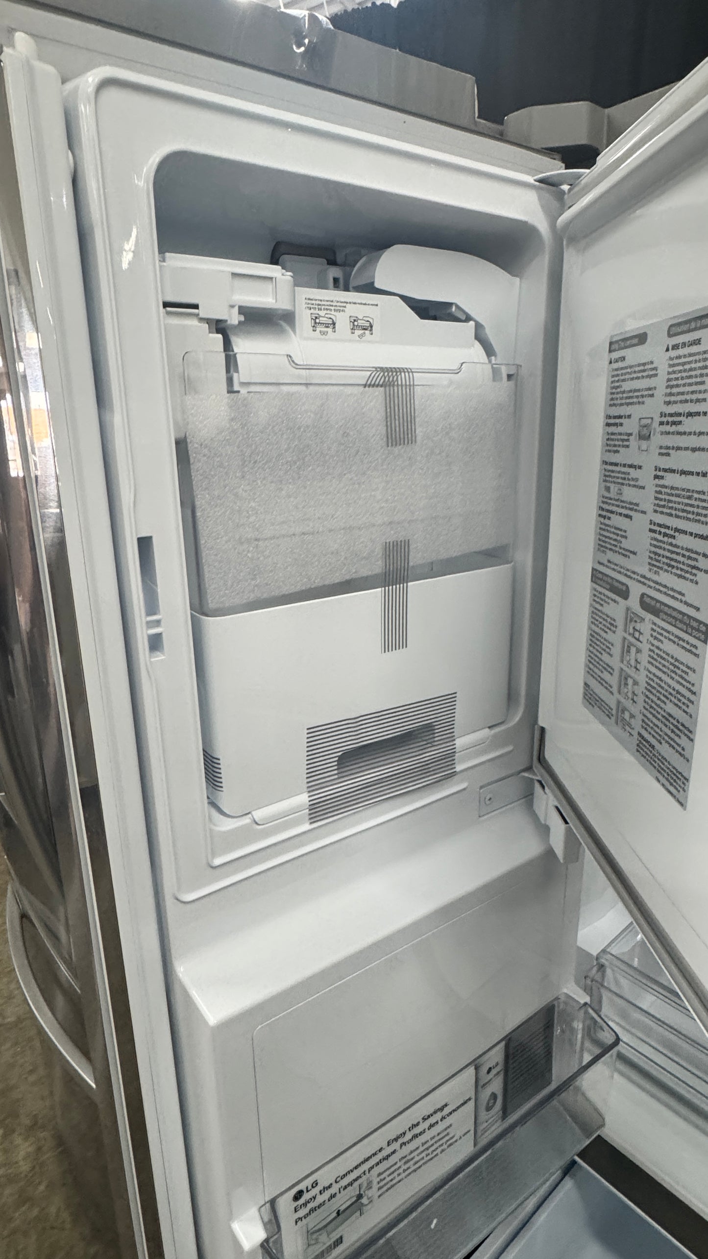 LG LRFXC2606S 26 cu. ft. Smart Counter-Depth MAX Refrigerator with Dual Ice Makers