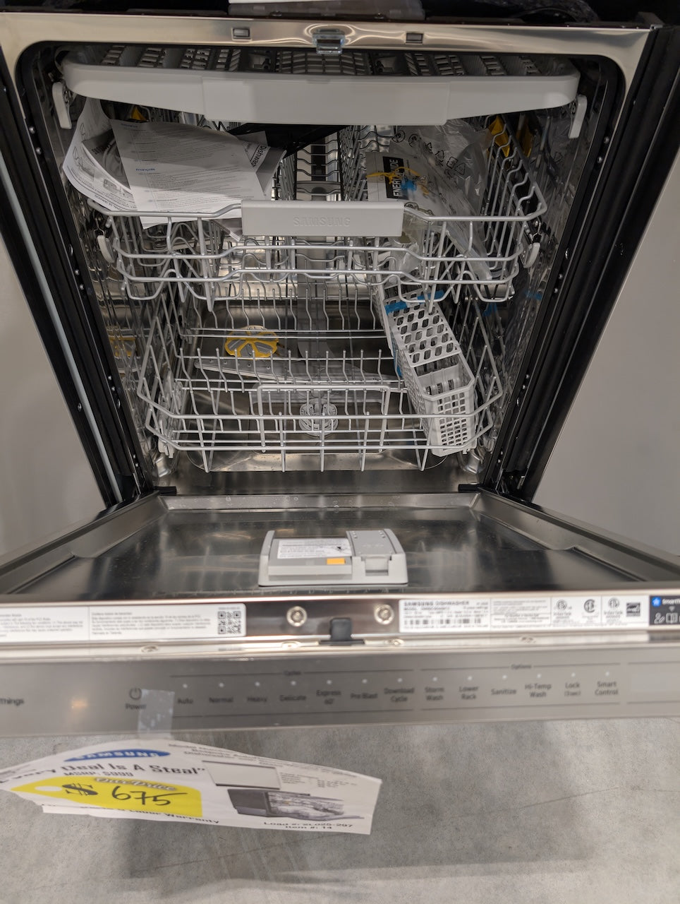 Samsung - 24" Bespoke AutoRelease Dry Smart Built-In Stainless Steel Tub Dishwasher with 3rd Rack, StormWash, 46 dBA - White Glass