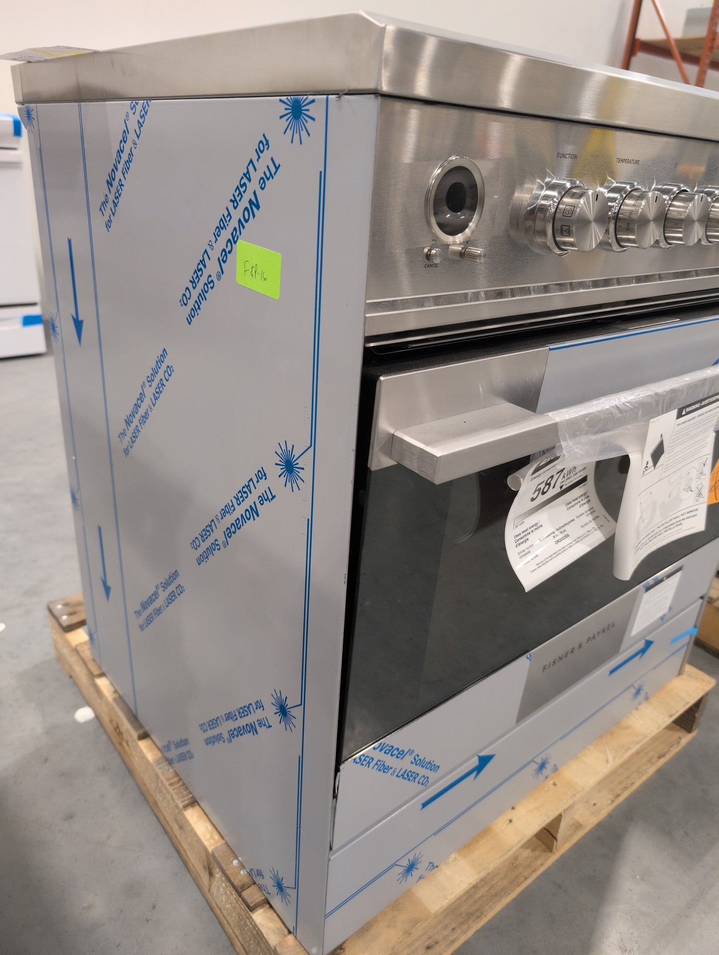 FISHER & PAYKEL OR30SDE6X1 30" Series 7 Element Slide-In Electric Range Ceramic Radiant (Copy)