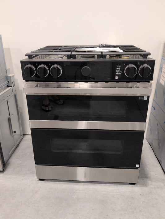 Samsung NSG6DG8550SRAA Bespoke Smart Slide-In Gas Range 6.0 cu. ft. with Flex Duo™ & Illuminated Precision Knobs in Stainless Steel