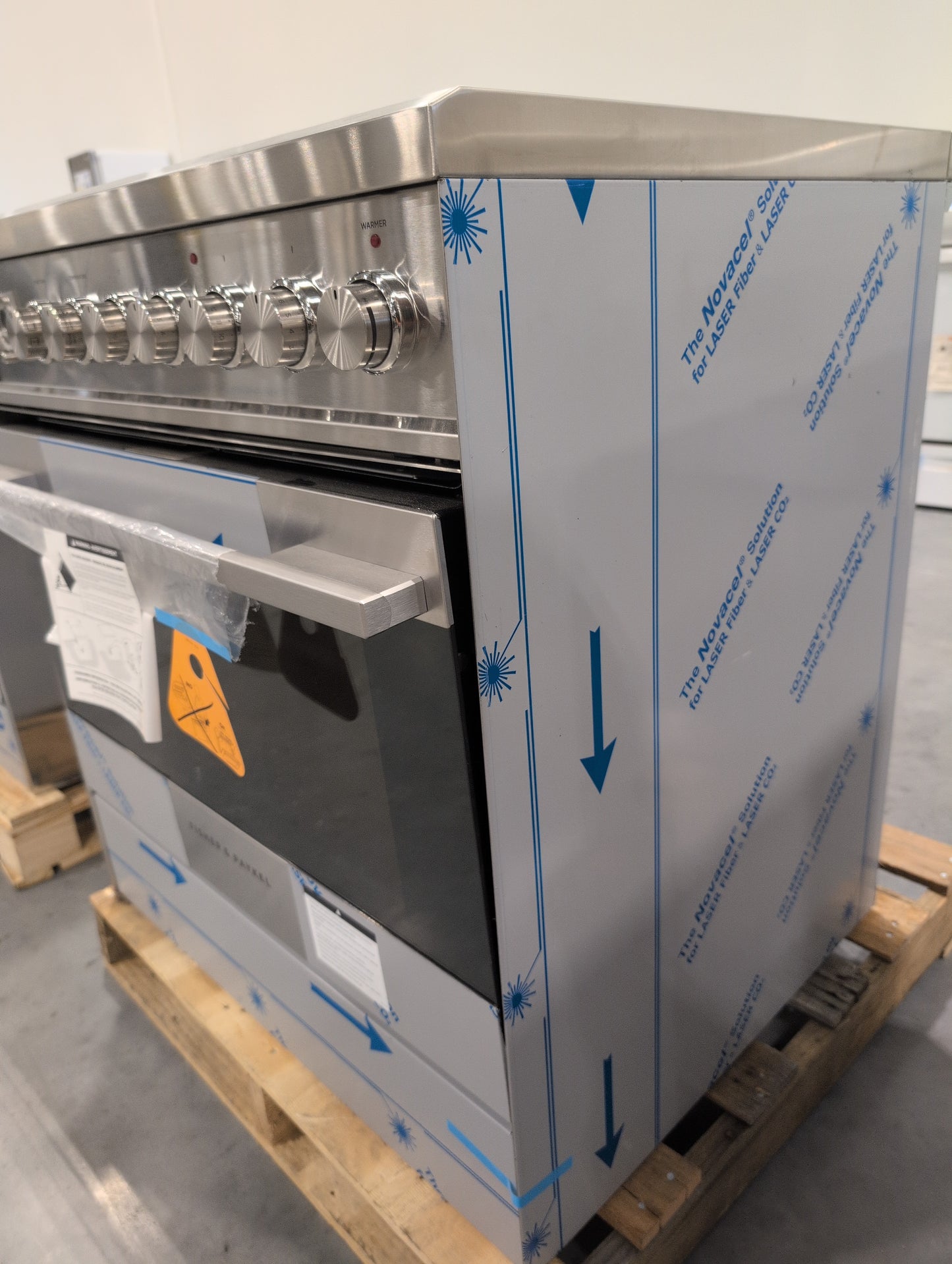 FISHER & PAYKEL OR30SDE6X1 30" Series 7 Element Slide-In Electric Range Ceramic Radiant (Copy)