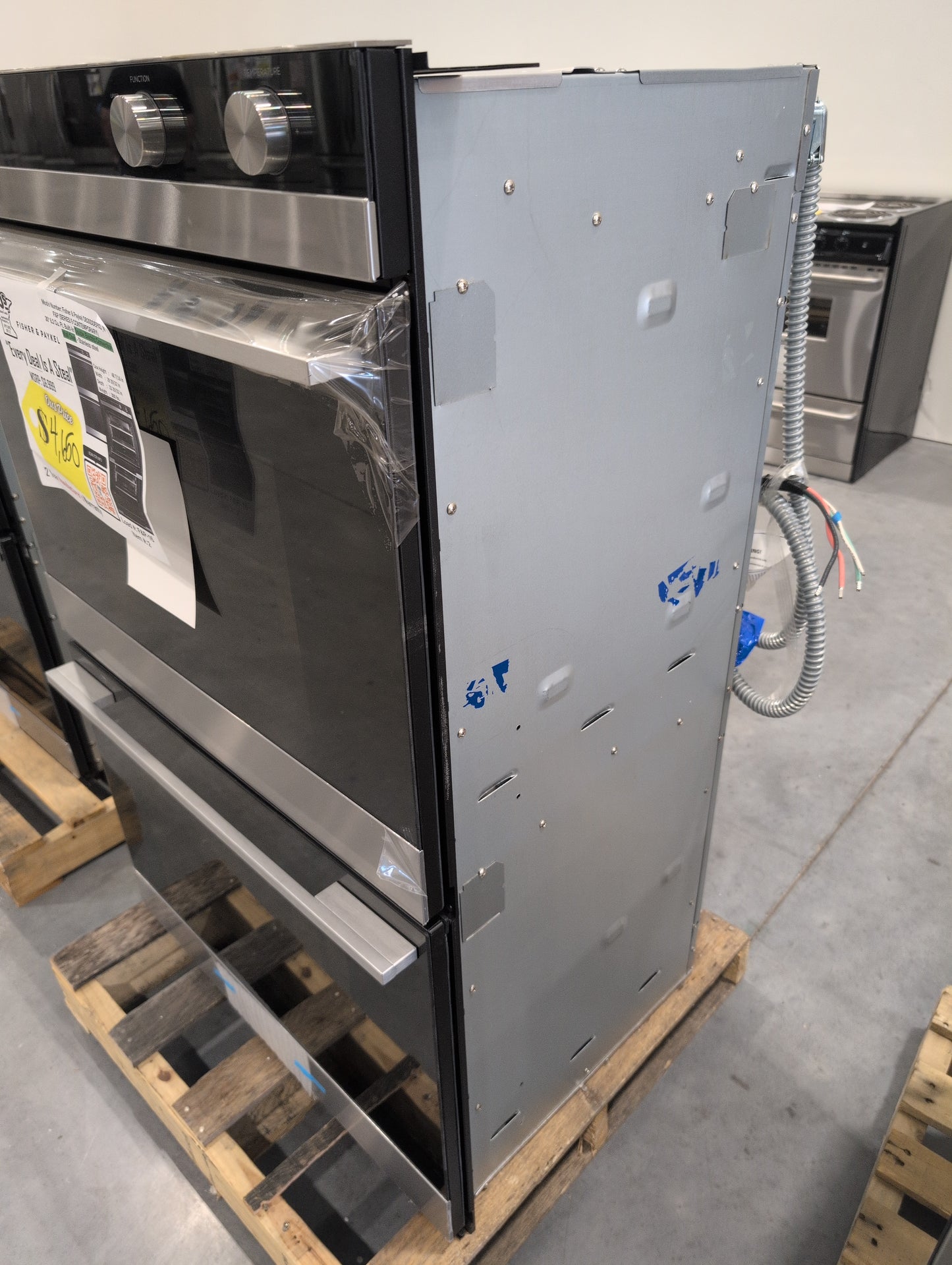 FISHER & PAYKEL OB30DDEPX3_N 30" Series 9 Contemporary Self-Cleaning Double Oven 11 Function