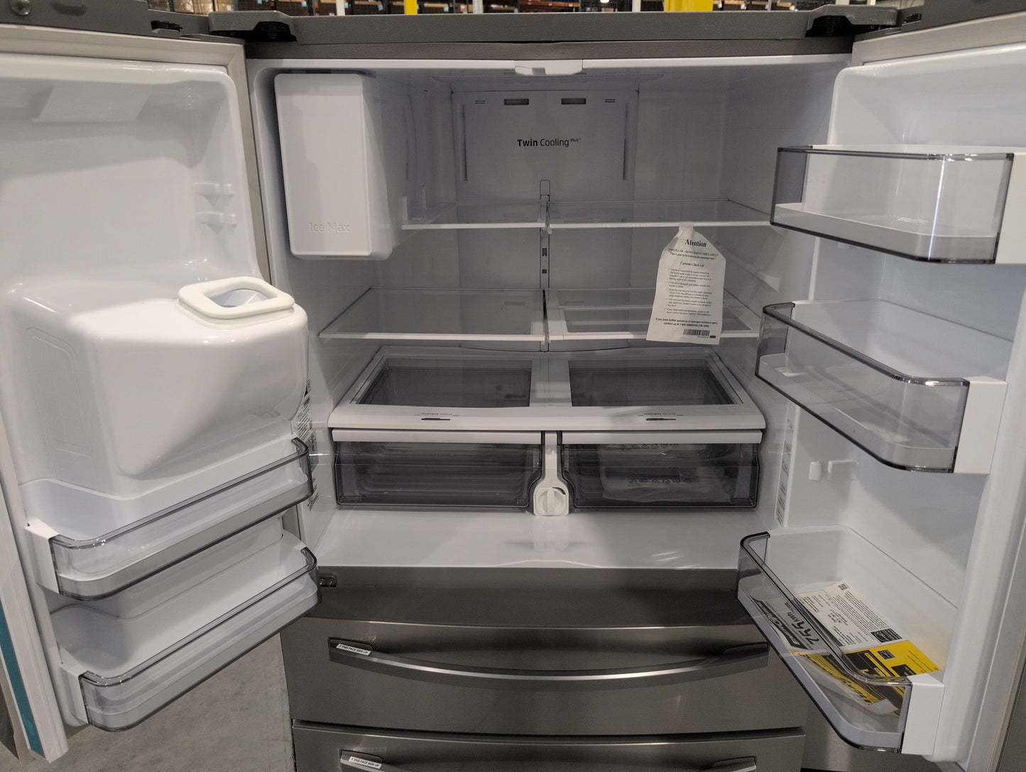 SAMSUNG RF28R7201SR/AA 28 cu. ft. 4-Door French Door Refrigerator with FlexZone™ Drawer in Stainless Steel