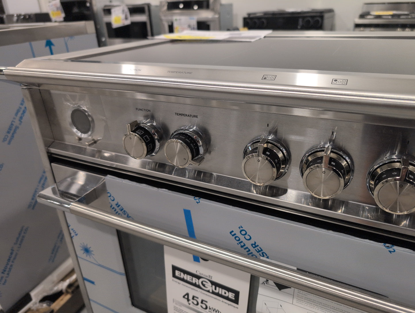 FISHER & PAYKEL OR36SCI6X1 36" Series 9 Classic 5-Zone Slide-In Induction Self-Cleaning Range; 2 SmartZones