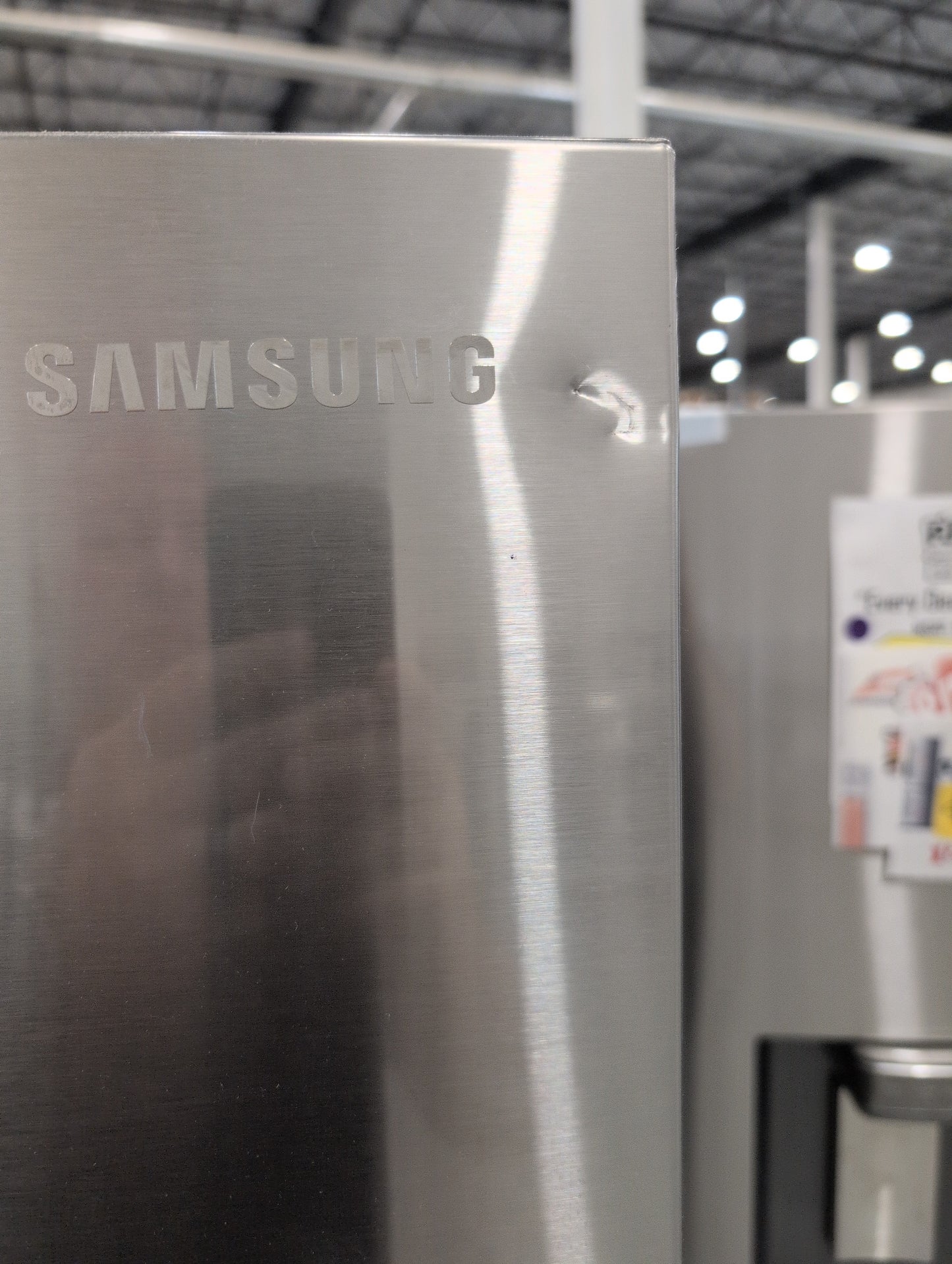 SAMSUNG RF28R7201SR/AA 28 cu. ft. 4-Door French Door Refrigerator with FlexZone™ Drawer in Stainless Steel
