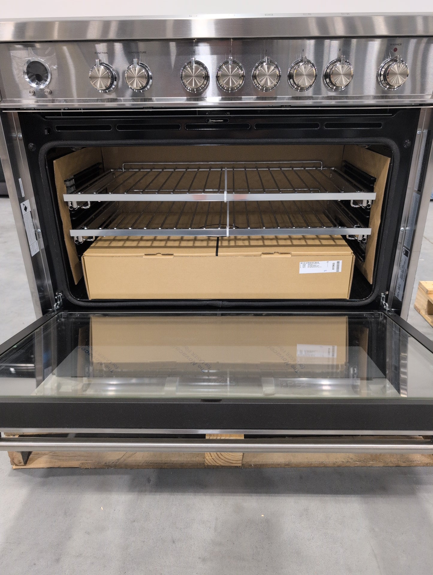 FISHER & PAYKEL OR36SCI6X1 36" Series 9 Classic 5-Zone Slide-In Induction Self-Cleaning Range; 2 SmartZones
