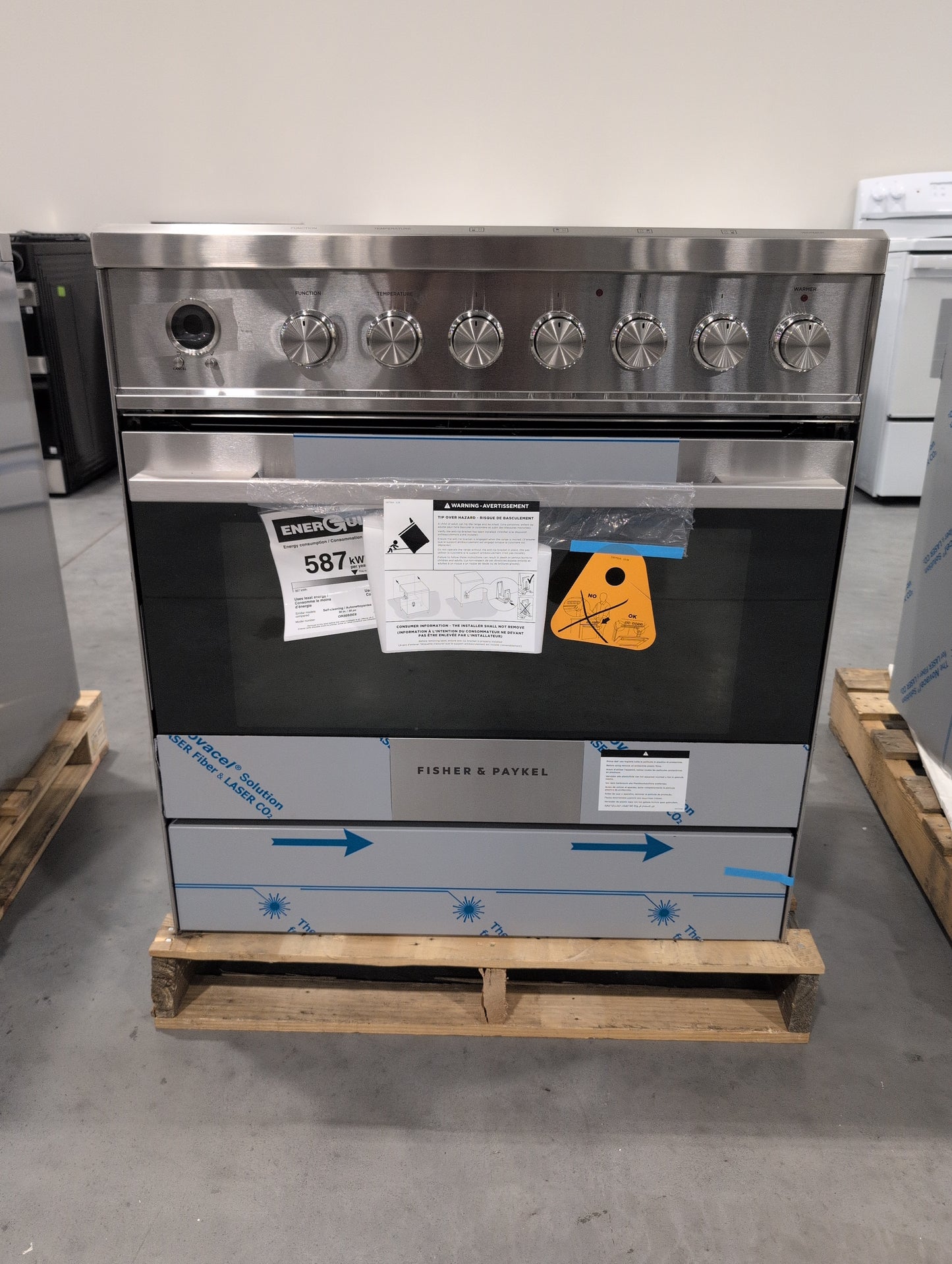 FISHER & PAYKEL OR30SDE6X1 30" Series 7 Element Slide-In Electric Range Ceramic Radiant (Copy)