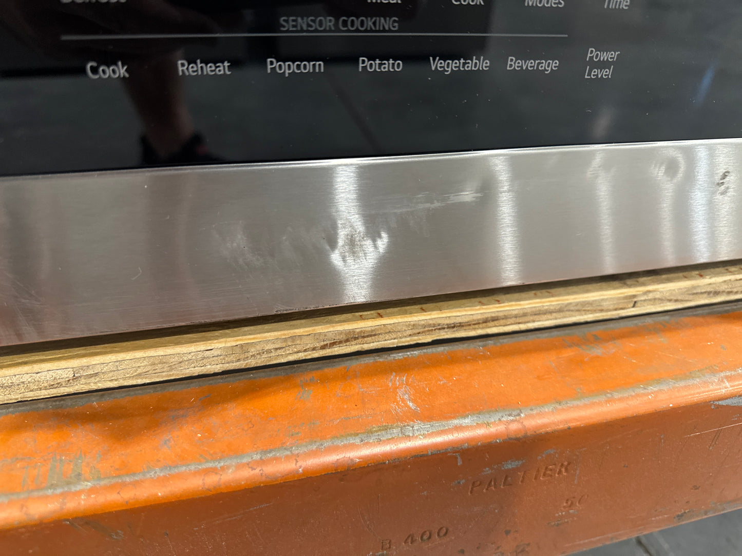 LG MVEL2033F 30 Inch Over-the-Range Smart Microwave Oven with 2.0 cu. ft. Capacity, 400 CFM Exhaust, Sensor Cook, Add 30 Seconds, Quick Defrost, 6-Auto Cook Options, Wi-Fi, Scan-to-Cook, EasyClean®, SmoothTouch™ Controls, and WideView™