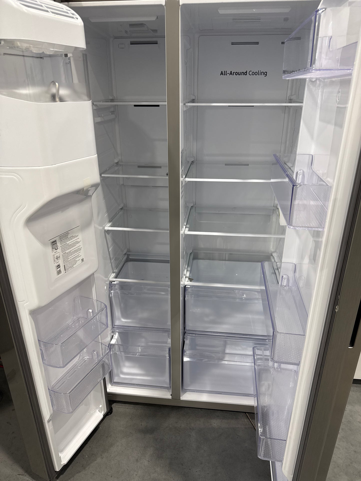 SAMSUNG RS22T5561SR/AA 22 cu. ft. Counter Depth Side-by-Side Refrigerator with Touch Screen Family Hub™ in Stainless Steel