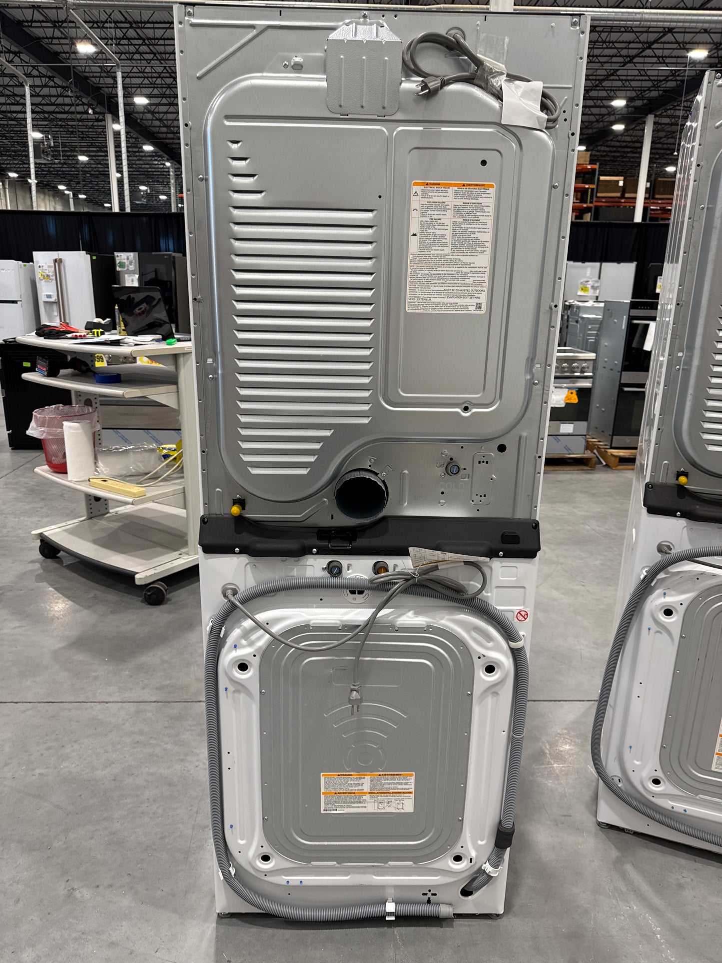 LG WKGX201HWA 27 Inch Smart Wash Tower with 4.5 cu. ft. Washer Capacity, 7.4 cu. ft. Dryer Capacity, TurboWash™360° Technology, Allergiene™ Wash Cycle, LG ThinQ® Technology, AI Fabric Sensor, and ENERGY STAR®: White