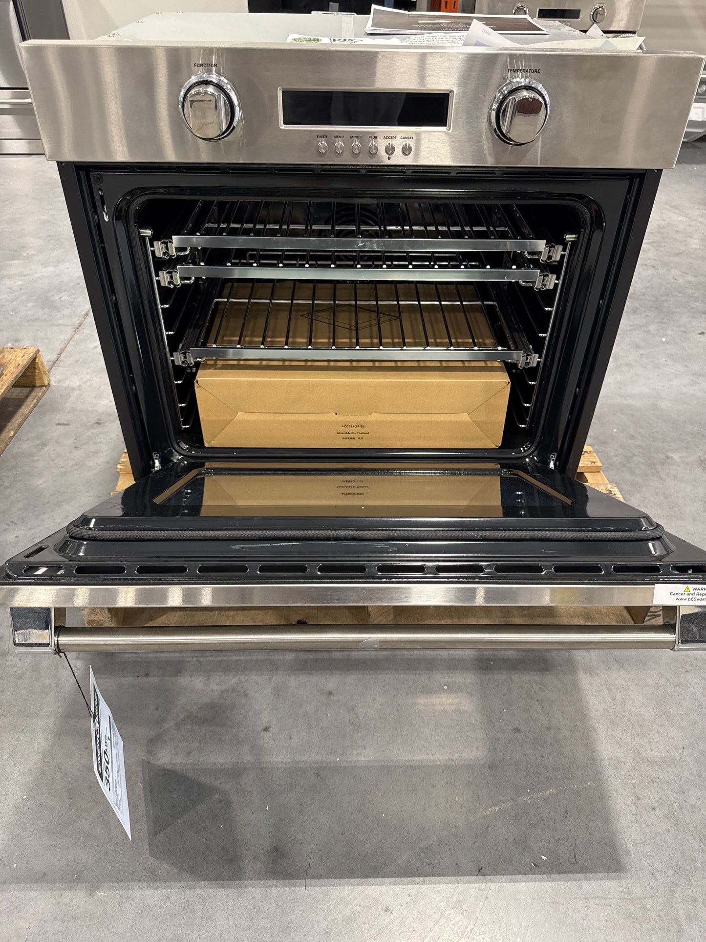 FISHER & PAYKEL WOSV230_N 30" Series 7 Professional Self-Cleaning Oven 10 Function