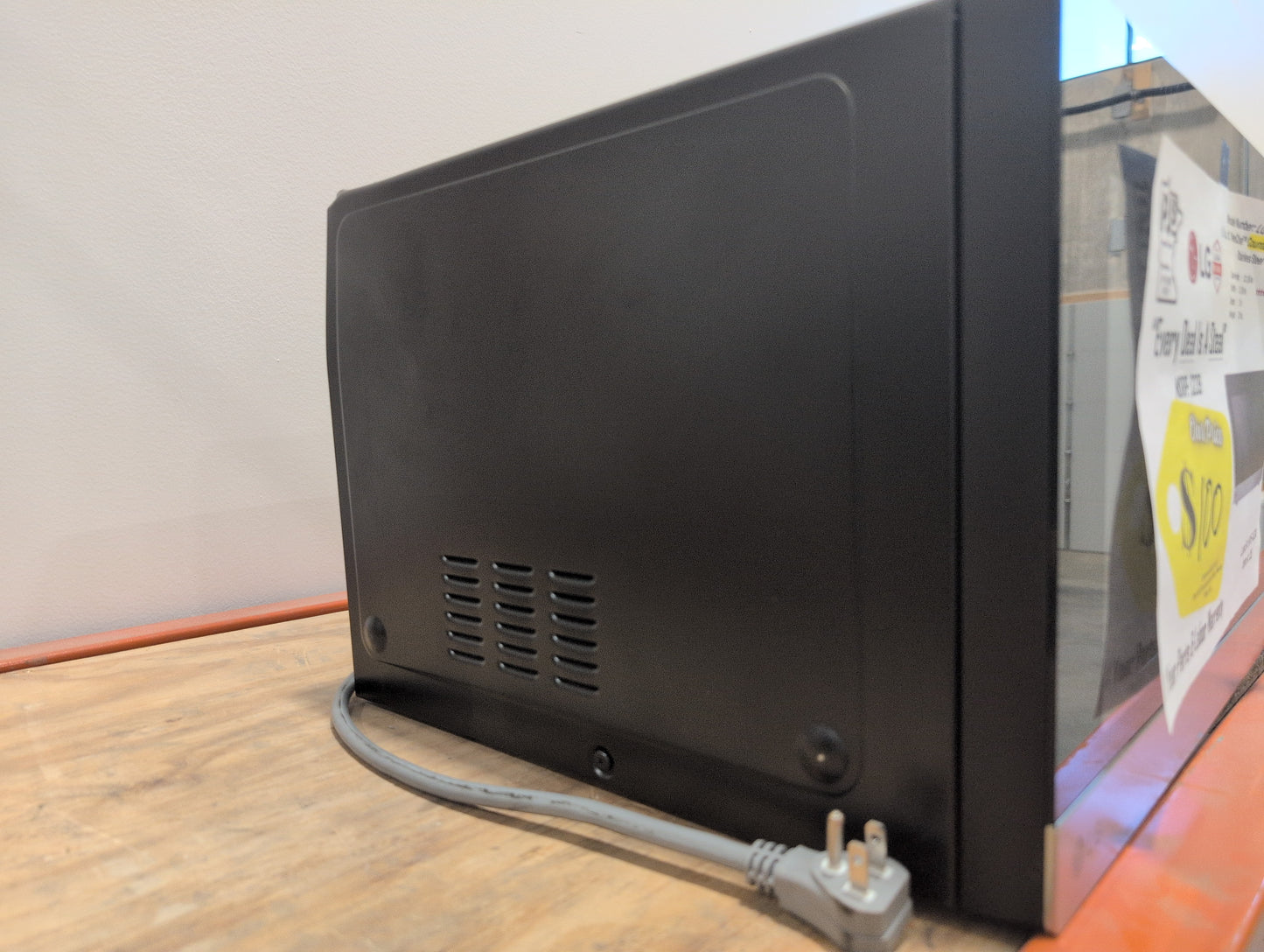 LG MSER1590C  1.5 cu. ft. NeoChef™ Countertop Microwave - Stainless Steel