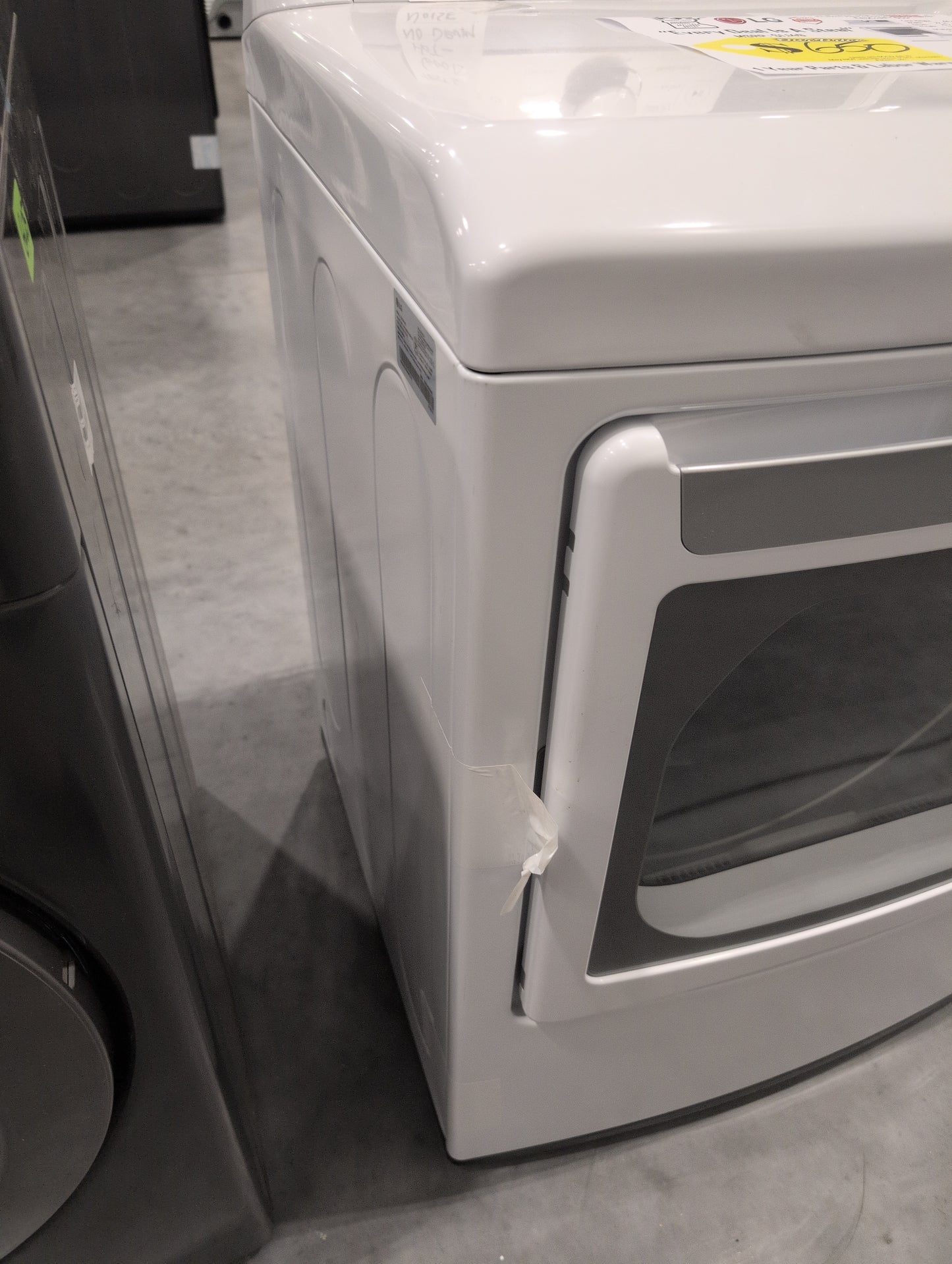 LG DLG7401WE 27 Inch Smart Gas Dryer with 7.3 Cu. Ft. Capacity, 8 Dry Cycles, 12 Dry Options, Sensor Dry, EasyLoad™ Door, ThinQ® Technology, SmartDiagnosis™, and Energy Star Certified: White