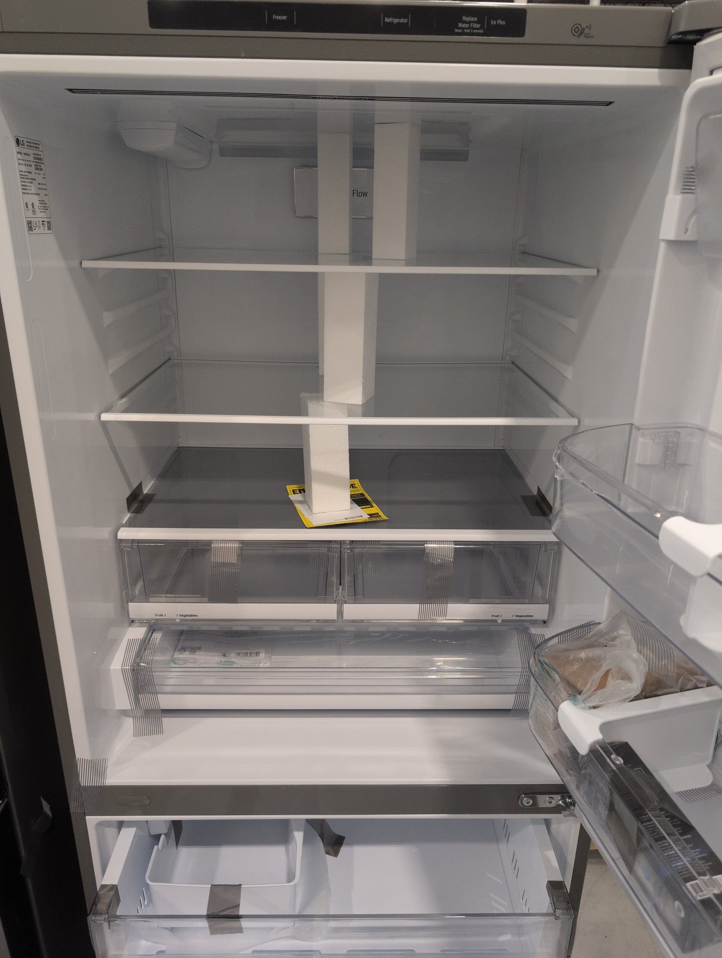 LG LRDCS2603S 33 Inch Freestanding Bottom Freezer Refrigerator with 25.5 Cu. Ft. Capacity, Door Cooling+, Humidity Crispers, Multi-AirFlow, Tempered Glass Spill Proof Shelves, and Energy Star Qualified: PrintProof™ Stainless Steel