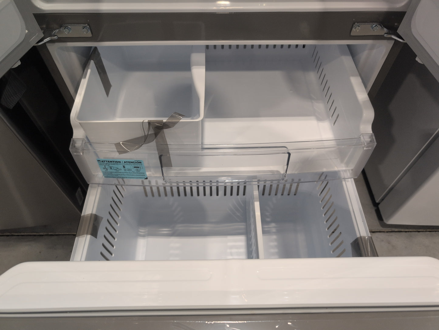 LG LFCS22520S 30 Inch French Door Refrigerator with 21.8 Cu. Ft. Capacity, Glide N' Serve™ Drawer, SpillProtector™ Shelves, Smart Cooling® and Factory Installed Ice Maker: Stainless Steel