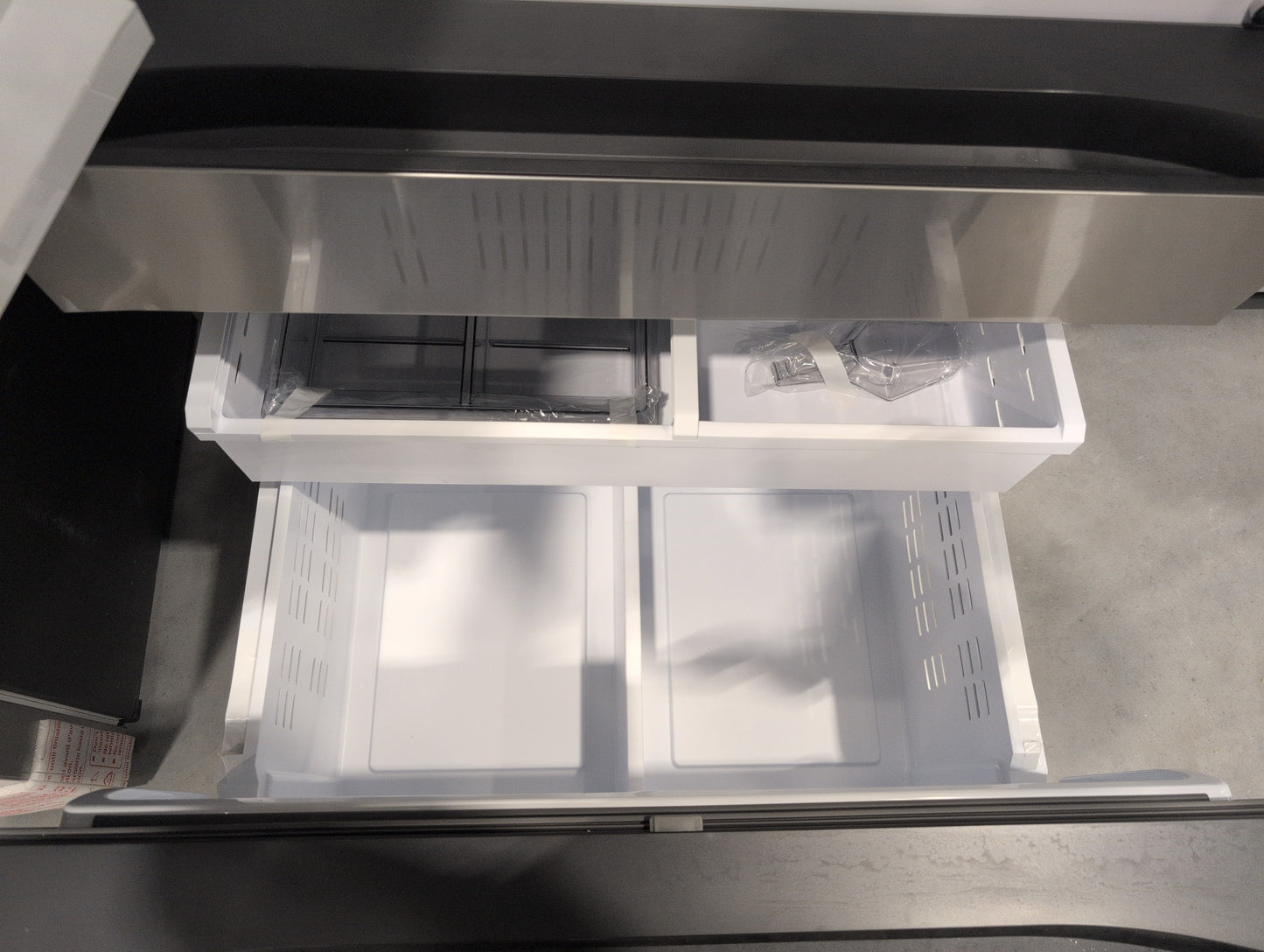 Samsung Bespoke RF29BB8600QLAA 29 cu. ft. Standard Depth 4-Door French Door Smart Refrigerator in Stainless Steel with Beverage Center