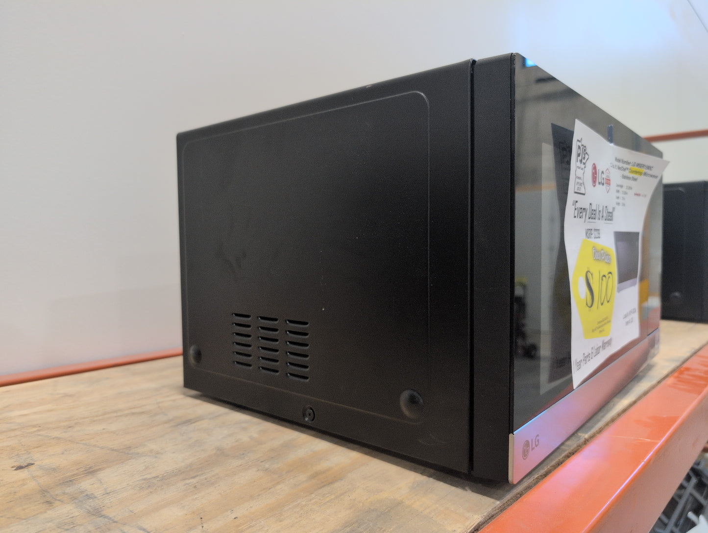 LG MSER1590C  1.5 cu. ft. NeoChef™ Countertop Microwave - Stainless Steel