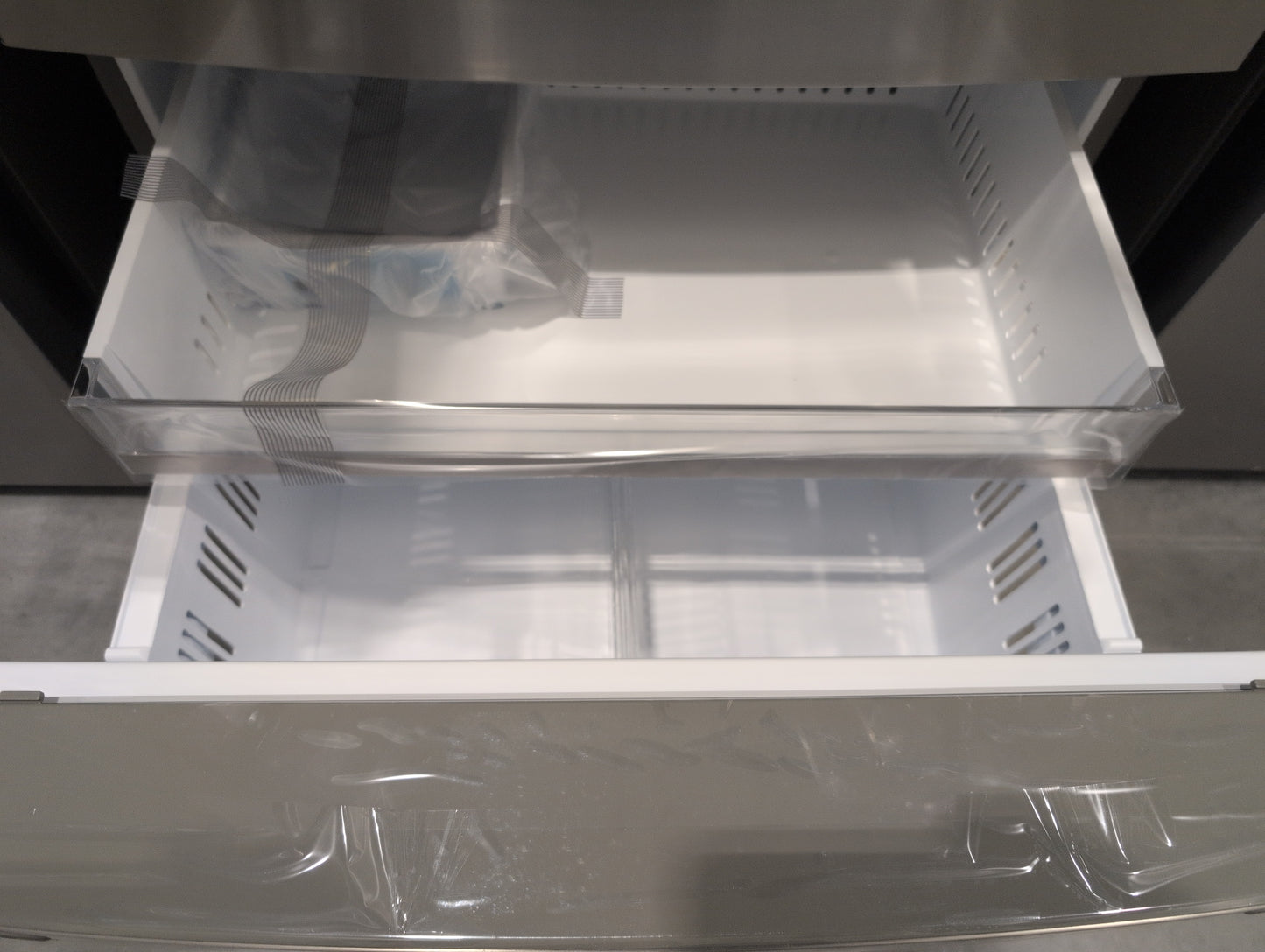 LG LRMXS3006S 36 Inch 4-Door French Door Smart Refrigerator with 30 Cu. Ft. Capacity, Full-Convert™ Drawer, Slim SpacePlus®, Door Cooling+, Cool Guard, SmartPull™, Wi-Fi, Smart Diagnosis™, Dual Ice Maker, External Ice/Water Dispenser