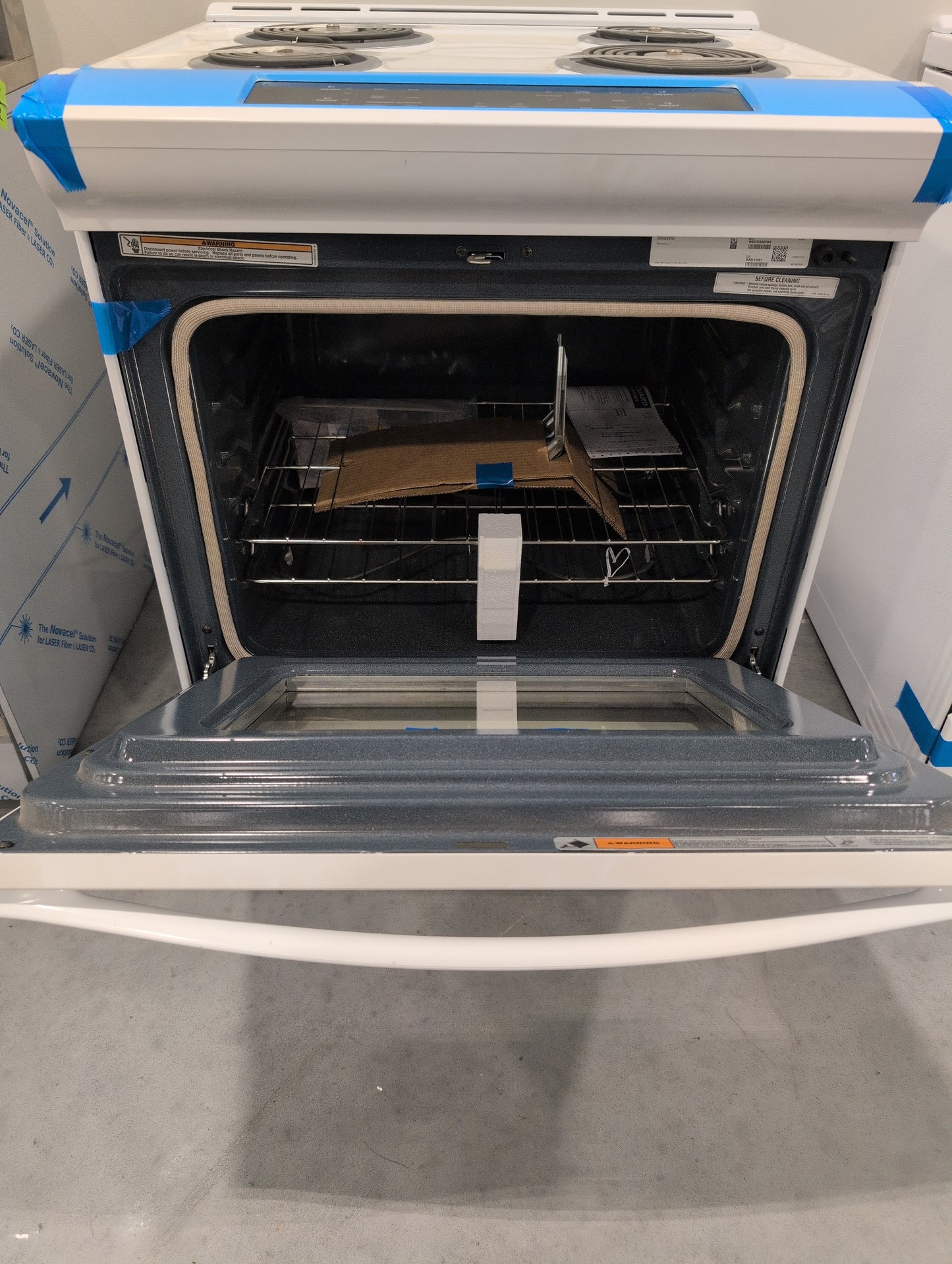 WHIRLPOOL WEC310S0FW 4.8 cu. ft. Slide-In Front Control Coil Top Electric Range