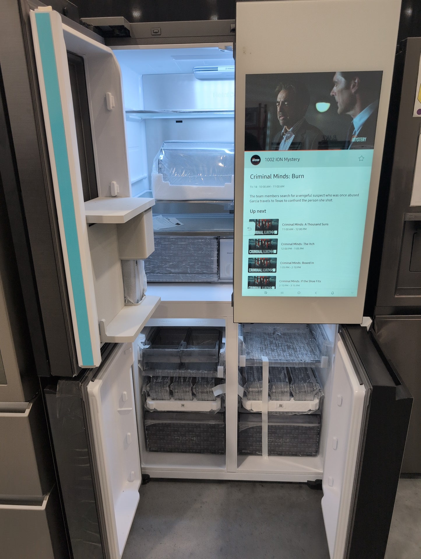 Samsung RF23DB990012AA Bespoke Counter Depth 4-Door Flex™ Refrigerator (23 cu. ft.) with AI Family Hub™+ and AI Vision Inside™ in White Glass