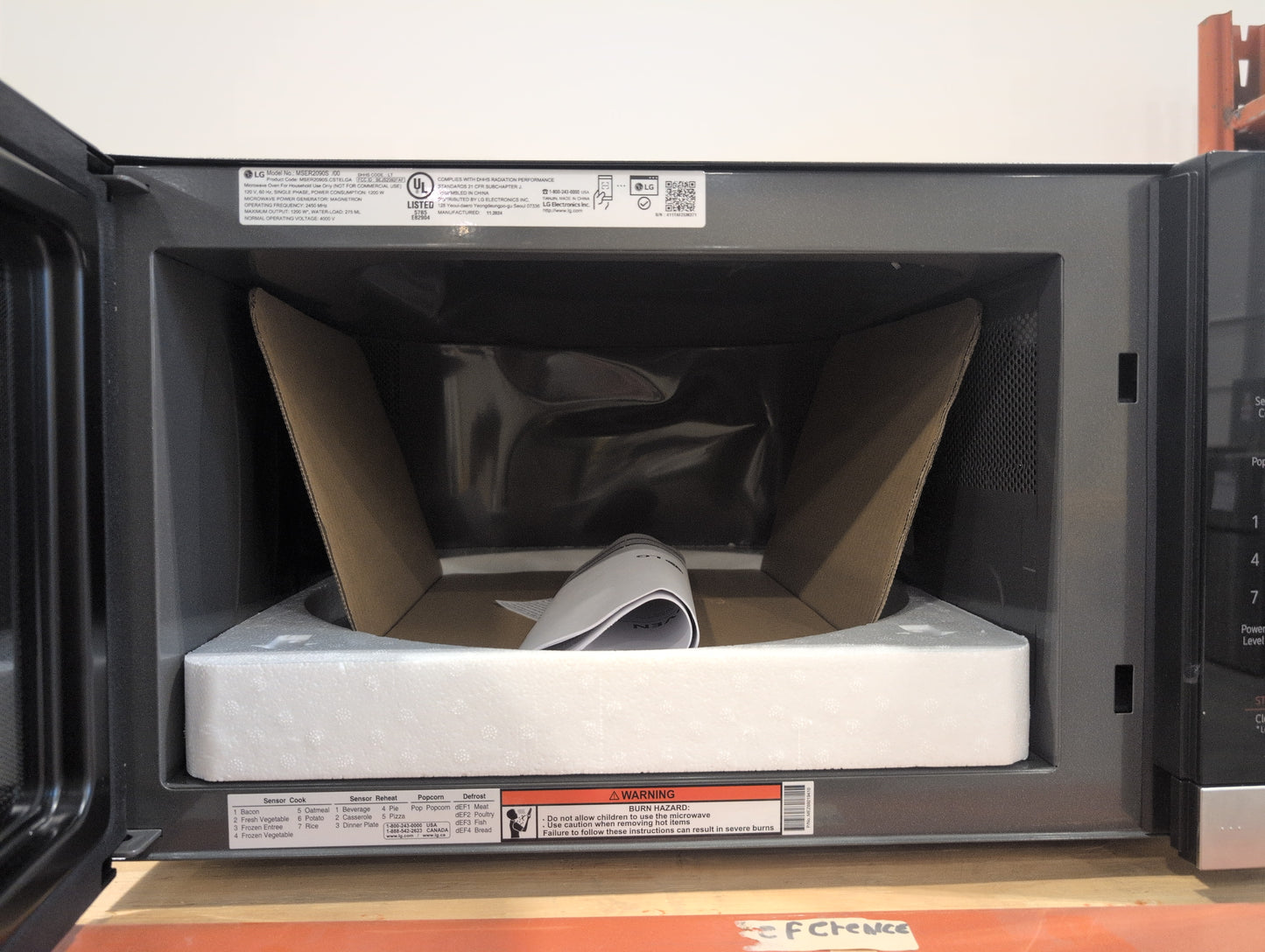 LG MSER2090S 2.0 cu. ft. NeoChef™ Countertop Microwave with Smart Inverter and Sensor Cooking