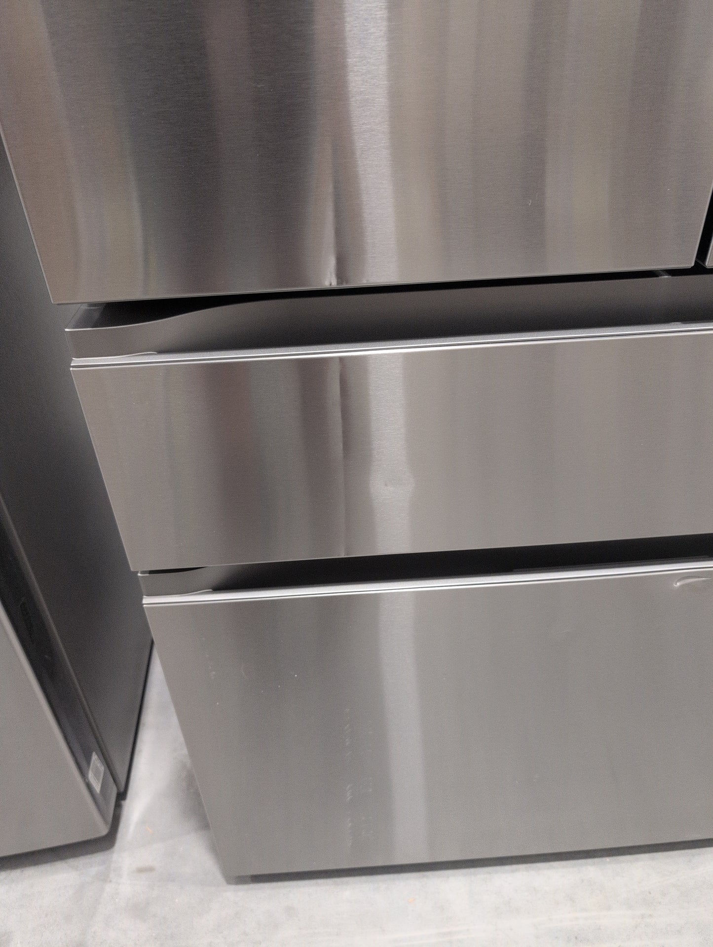 LG LF30S8210S 36 Inch Smart 4-Door French Door Refrigerator with 29.6 Cu. Ft. Capacity, Full-Convert Drawer™, Internal Water Dispenser, Door Cooling+, Smart Diagnosis™, Sabbath Mode, and ENERGY STAR® Qualified