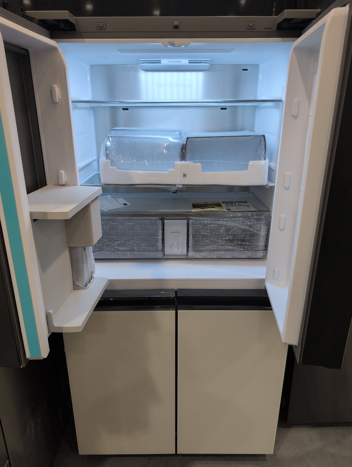 Samsung RF23DB990012AA Bespoke Counter Depth 4-Door Flex™ Refrigerator (23 cu. ft.) with AI Family Hub™+ and AI Vision Inside™ in White Glass